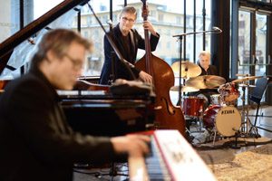 Trio X i sal D på Carte Blanche