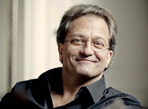 Bild på dirigenten Gérard Korsten