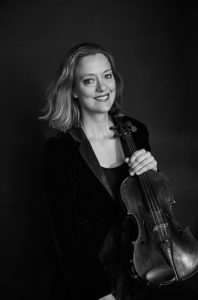 Ylva-Li Zilliacus med fiol