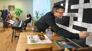 Trio X håller i melodikryss