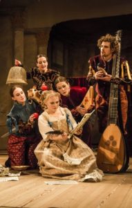 Bild från föreställningen Sångfågeln