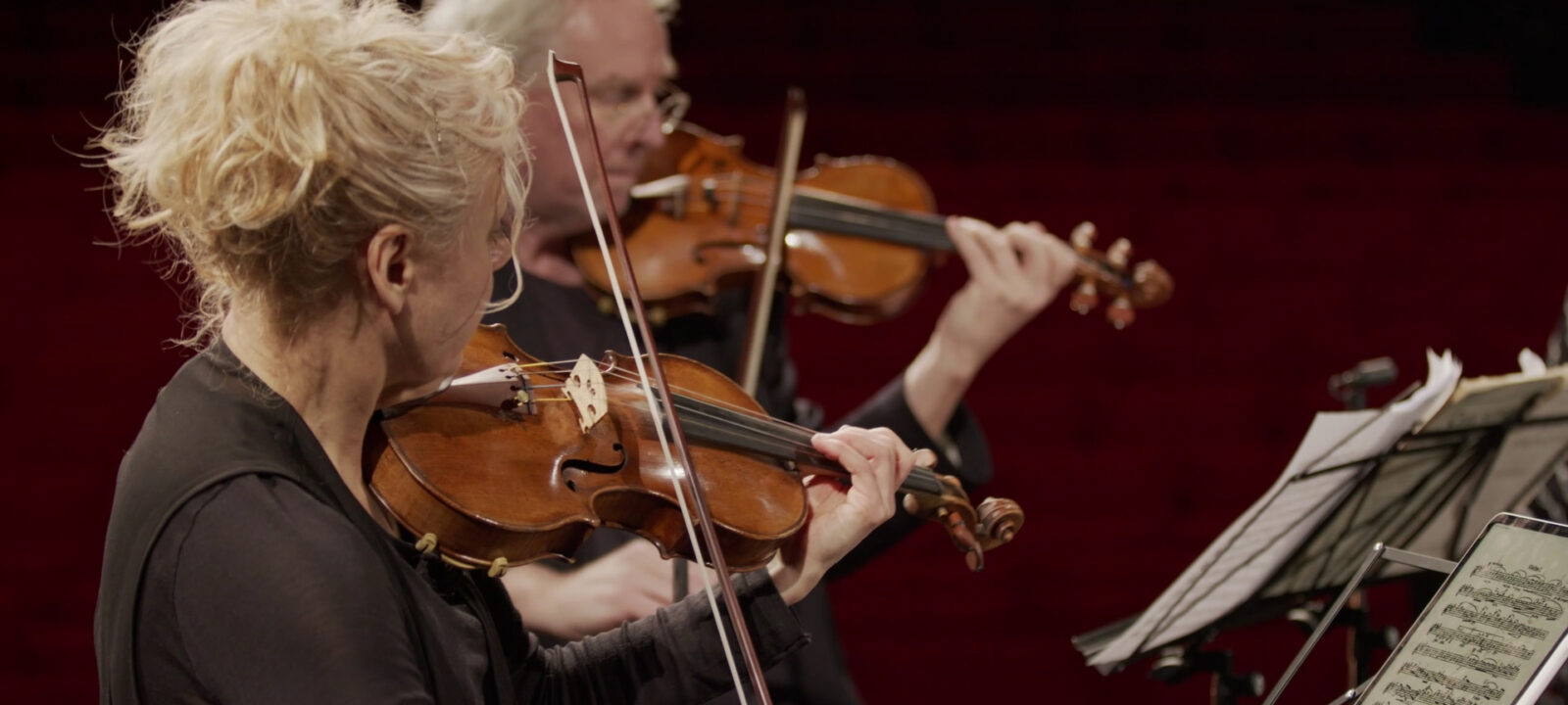 Klara Hellgren, violin, Nils-Erik Sparf, violin
