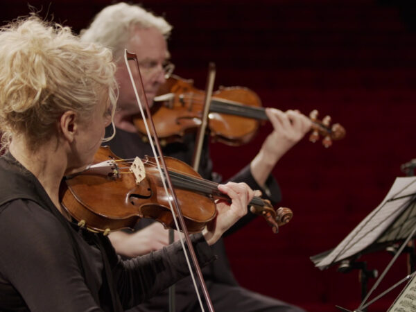 Klara Hellgren, violin, Nils-Erik Sparf, violin
